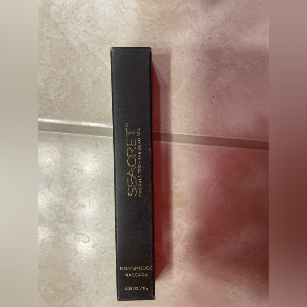 Mascara